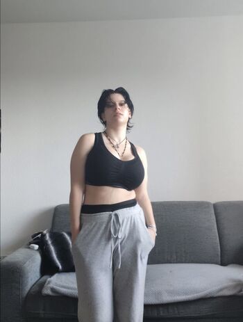 Full leaked Glossygirl private onlyfans photo