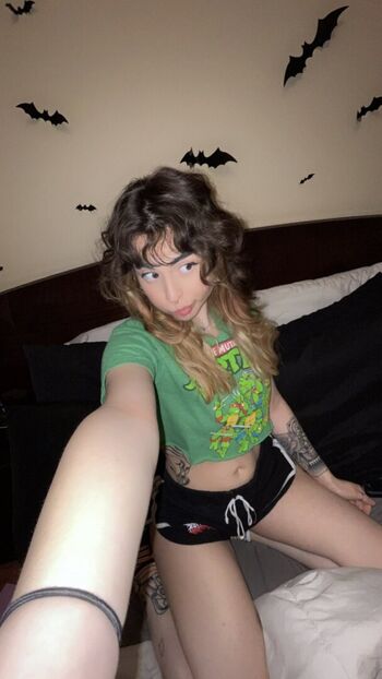 Full leaked Gnarlywolf private onlyfans photo