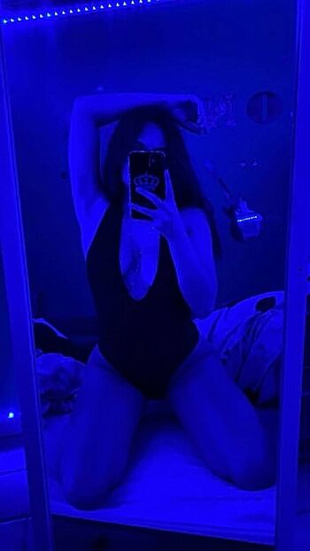 Full leaked Godzaline private onlyfans photo
