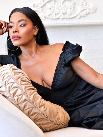 Golden Brooks