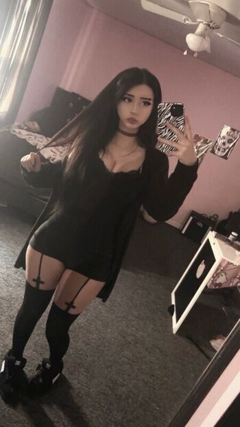Full leaked Gothbihhhh private onlyfans photo