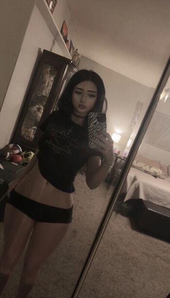 Full leaked Gothbihhhh private onlyfans photo