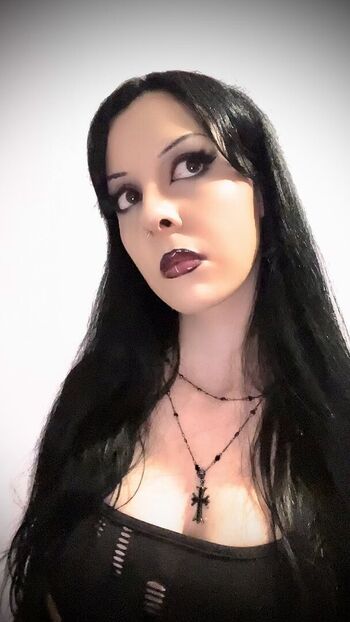 Full leaked Gothikbat private onlyfans photo