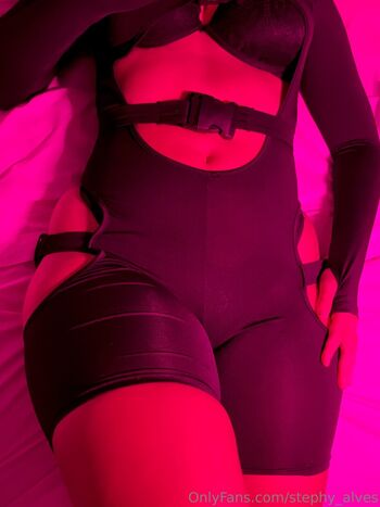 Full leaked Gothravensz private onlyfans photo