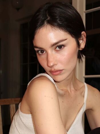 Full leaked Gracie abrams private onlyfans photo