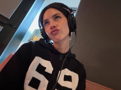 Full leaked Gracie abrams private onlyfans photo