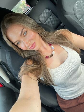 Gracie Lewis