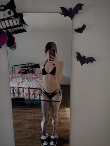 Full leaked Graveslvt private onlyfans photo