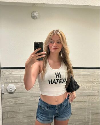 Full leaked Green mama private onlyfans photo