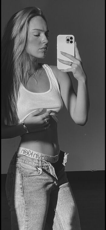 Full leaked Greta rolli page private onlyfans photo