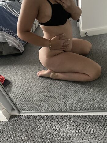 Full leaked Growinggirl page private onlyfans photo