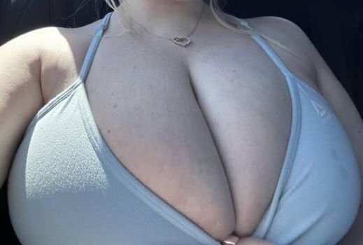 Full leaked Growingnikki private onlyfans photo