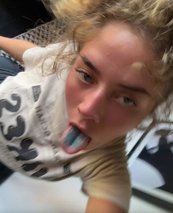 Full leaked Gwgwmfgyu private onlyfans photo