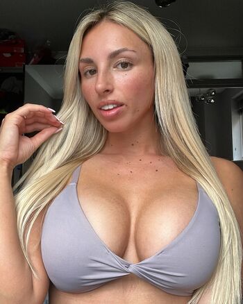 Full leaked Gym barbie private onlyfans photo