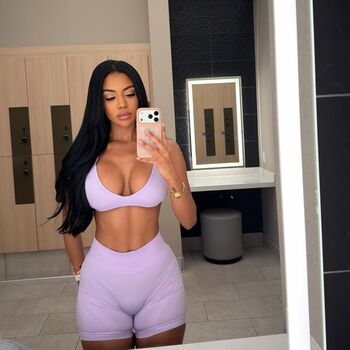 Full leaked Gym booty bubble butts  page private onlyfans photo