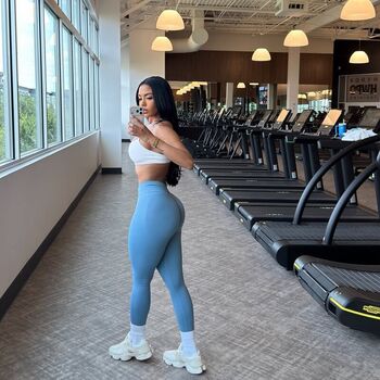 Full leaked Gym booty bubble butts  page private onlyfans photo