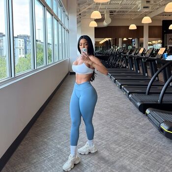 Full leaked Gym booty bubble butts page private onlyfans photo