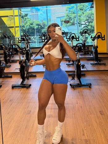 Full leaked Gym booty bubble butts page private onlyfans photo