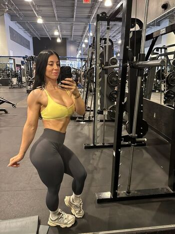 Full leaked Gym booty bubble butts page private onlyfans photo