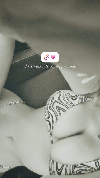 hadelinemope / Maddie Hope