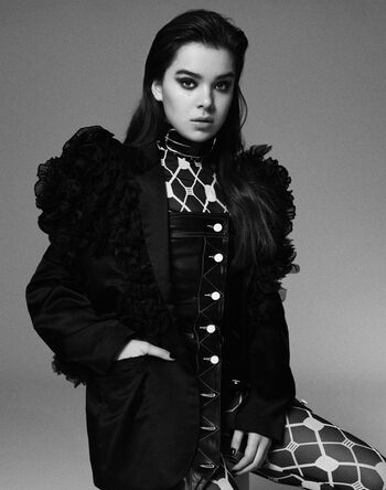 Hailee Steinfeld