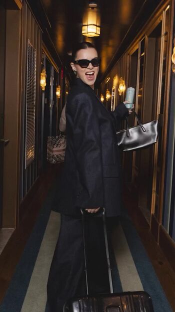 Full leaked Hailee steinfeld private onlyfans photo