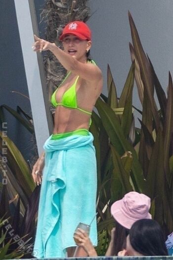 Full leaked Hailey bieber page private onlyfans photo