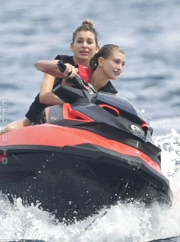 Hailey Bieber