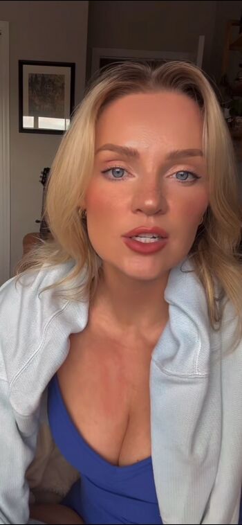 Full leaked Hailey malles page private onlyfans photo