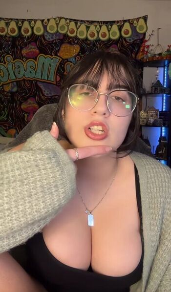 Haileyavocad0