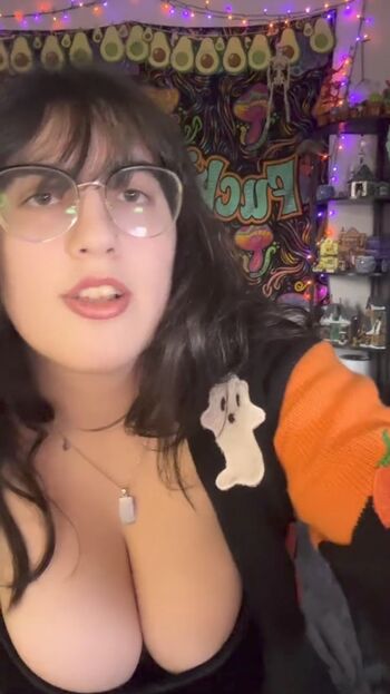 Full leaked Haileyavocad private onlyfans photo