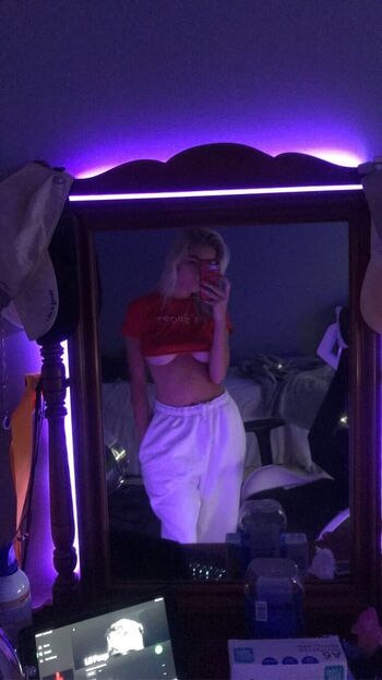 Full leaked Hal es page private onlyfans photo
