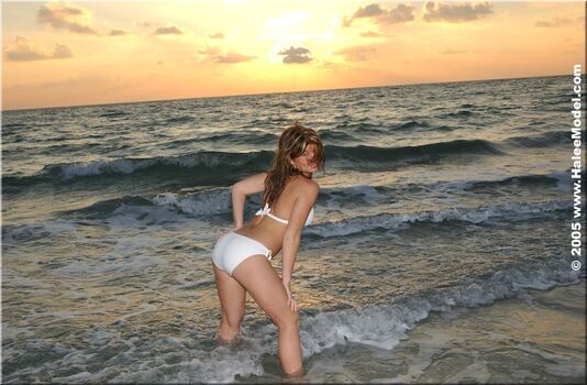 Full leaked Halee model page private onlyfans photo
