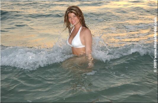 Full leaked Halee model page private onlyfans photo