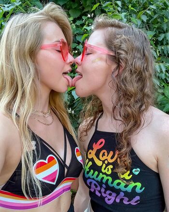 Full leaked Halieeandkendra private onlyfans photo