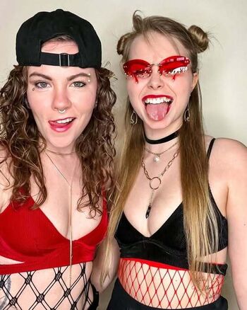 Full leaked Halieeandkendra private onlyfans photo