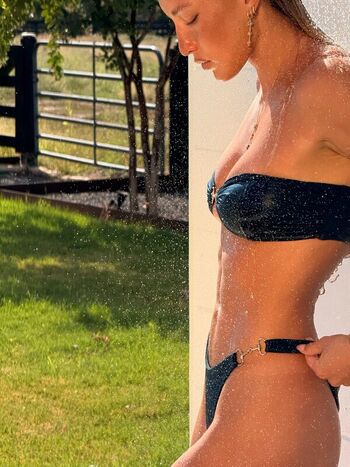 Halle Cooley