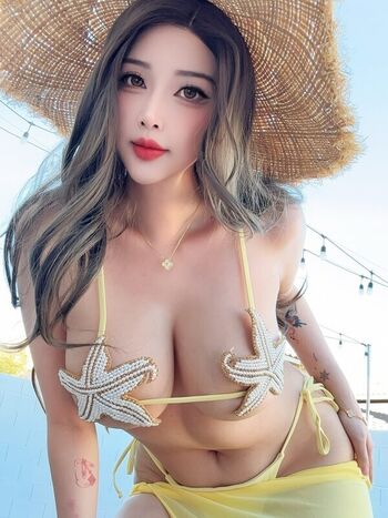 Full leaked Hana bunny page private onlyfans photo