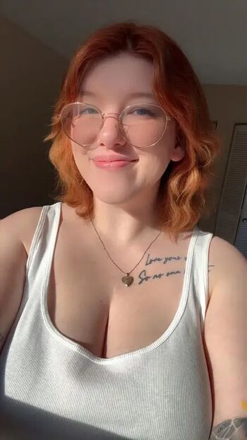 Full leaked Handheldfantasy private onlyfans photo
