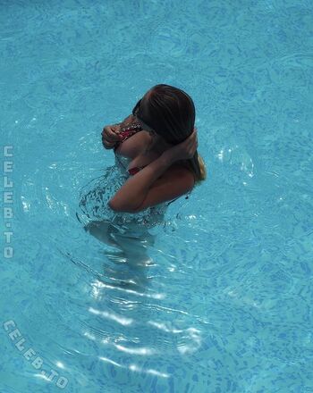 Full leaked Hannabasics private onlyfans photo