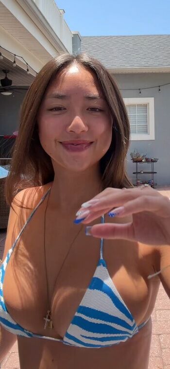 Hannah Lee