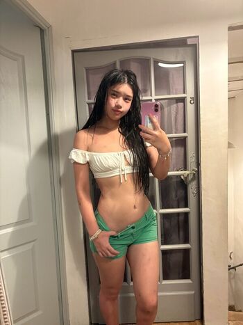 Full leaked Hannahkae private onlyfans photo