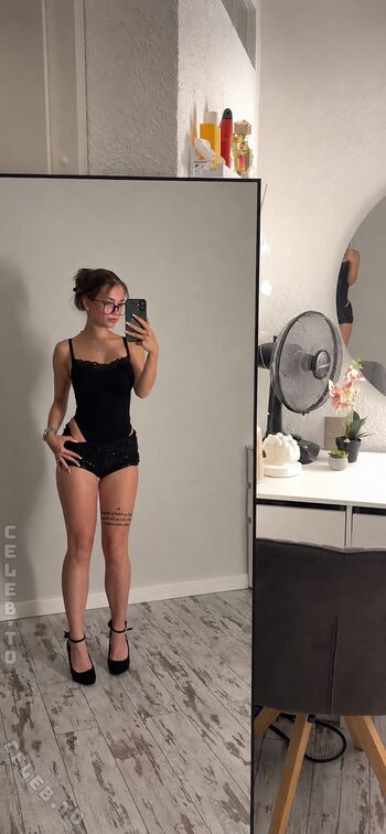 Full leaked Hannahluisienne private onlyfans photo