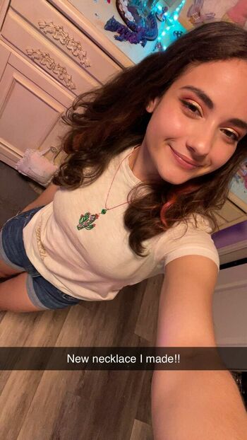 Full leaked Hannahsbananax private onlyfans photo