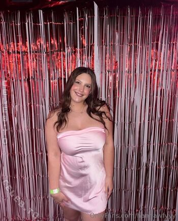 Full leaked Hannawfyyy private onlyfans photo