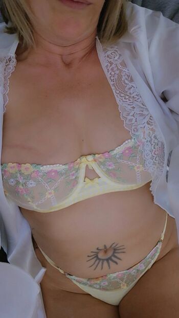 Full leaked Hannyj private onlyfans photo