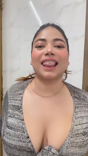 Full leaked Hanswahini private onlyfans photo