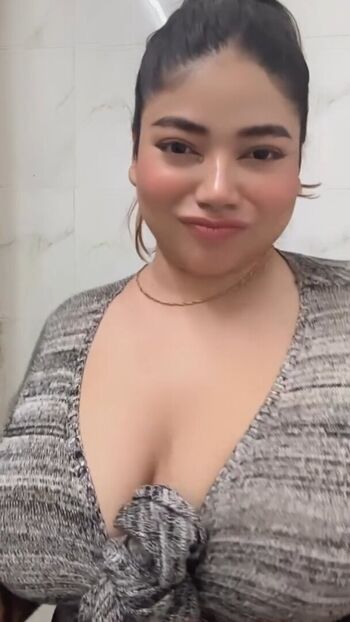 Full leaked Hanswahini private onlyfans photo