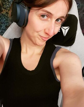 HappyGoLuckyTgirl