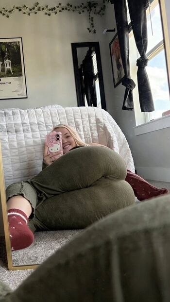 Full leaked Harleemelons private onlyfans photo